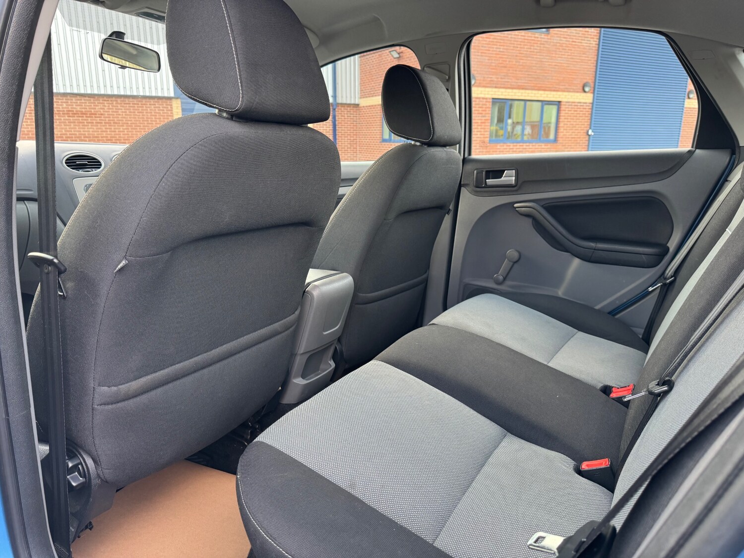 Used Ford Focus 2010 for sale - 77380859: Photo 27