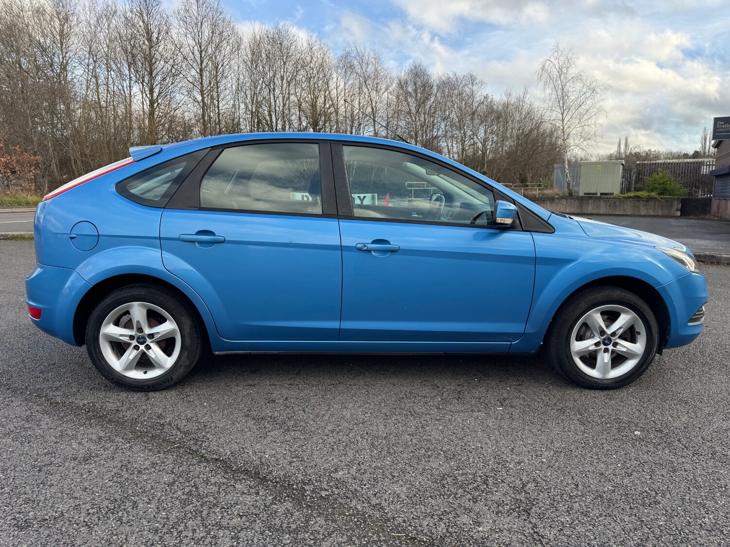 Used Ford Focus 2010 for sale - 77380859: Photo 6