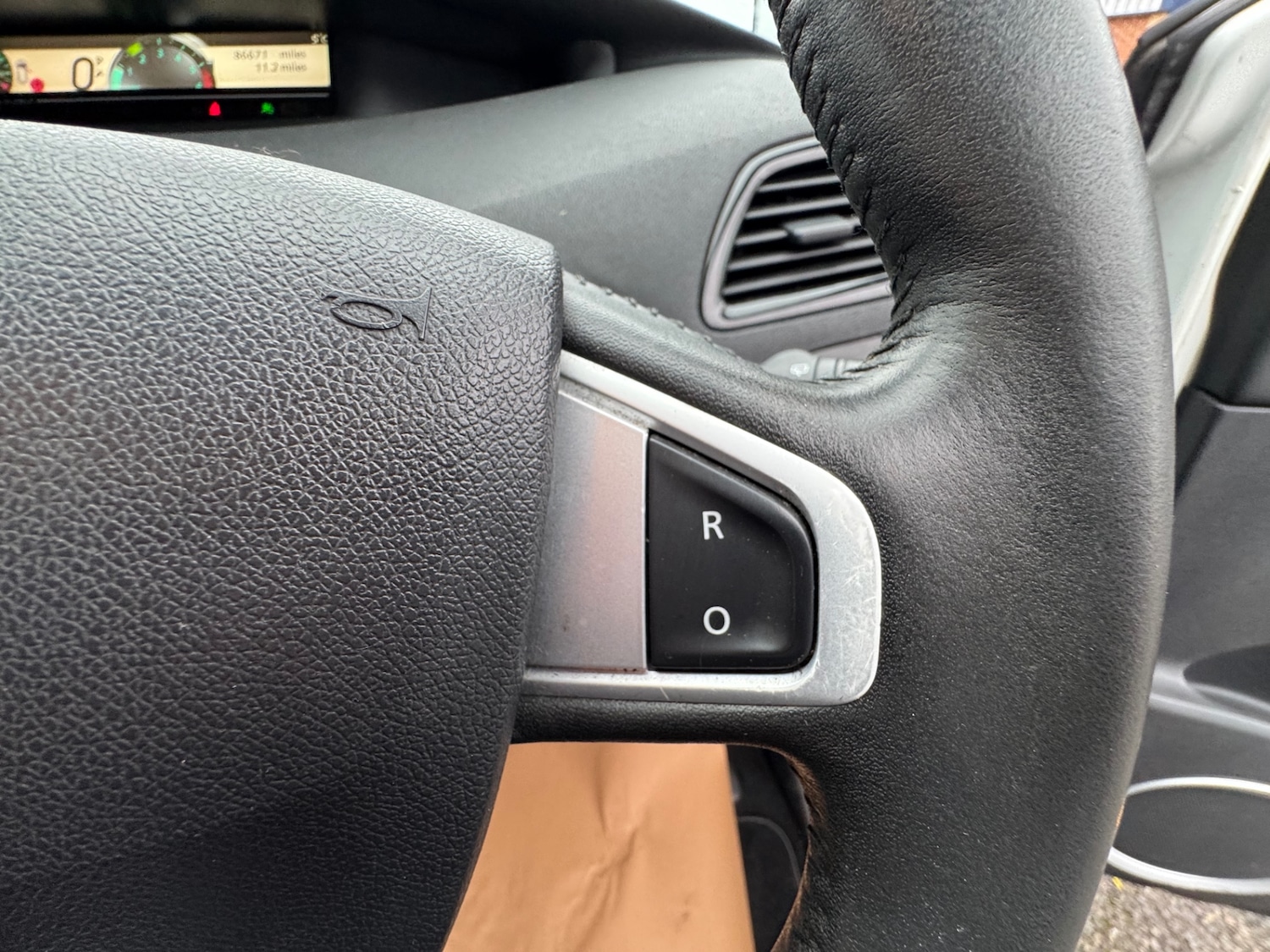 Used Renault Scenic 2011 for sale - 77053138: Photo 21