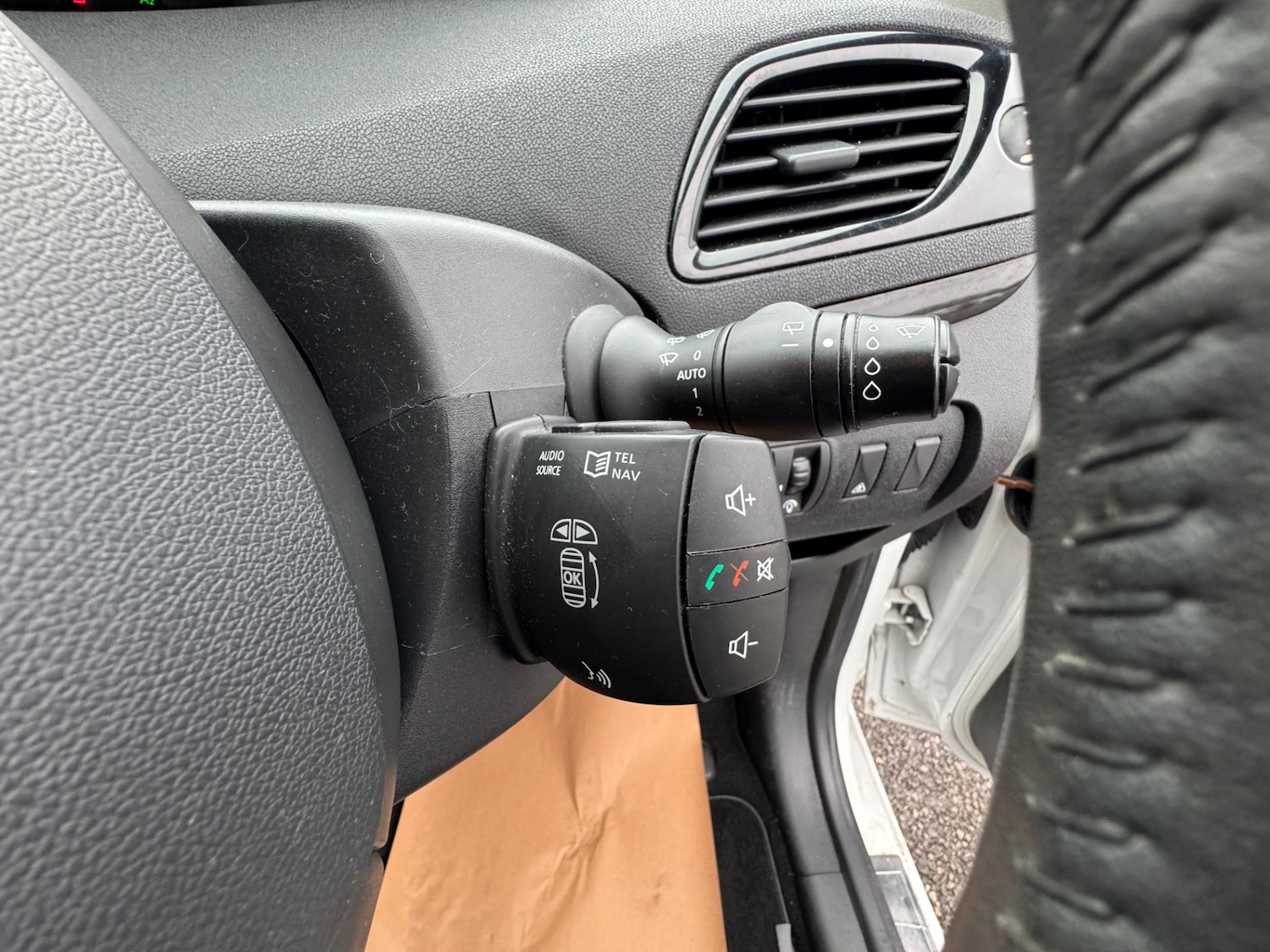 Used Renault Scenic 2011 for sale - 77053138: Photo 22