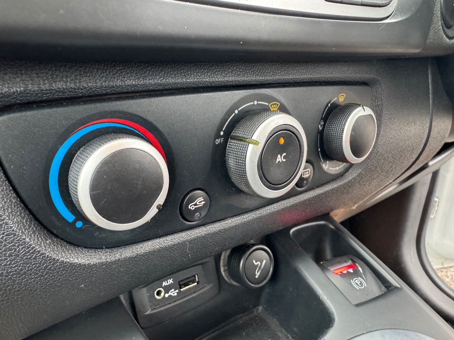 Used Renault Scenic 2011 for sale - 77053138: Photo 26