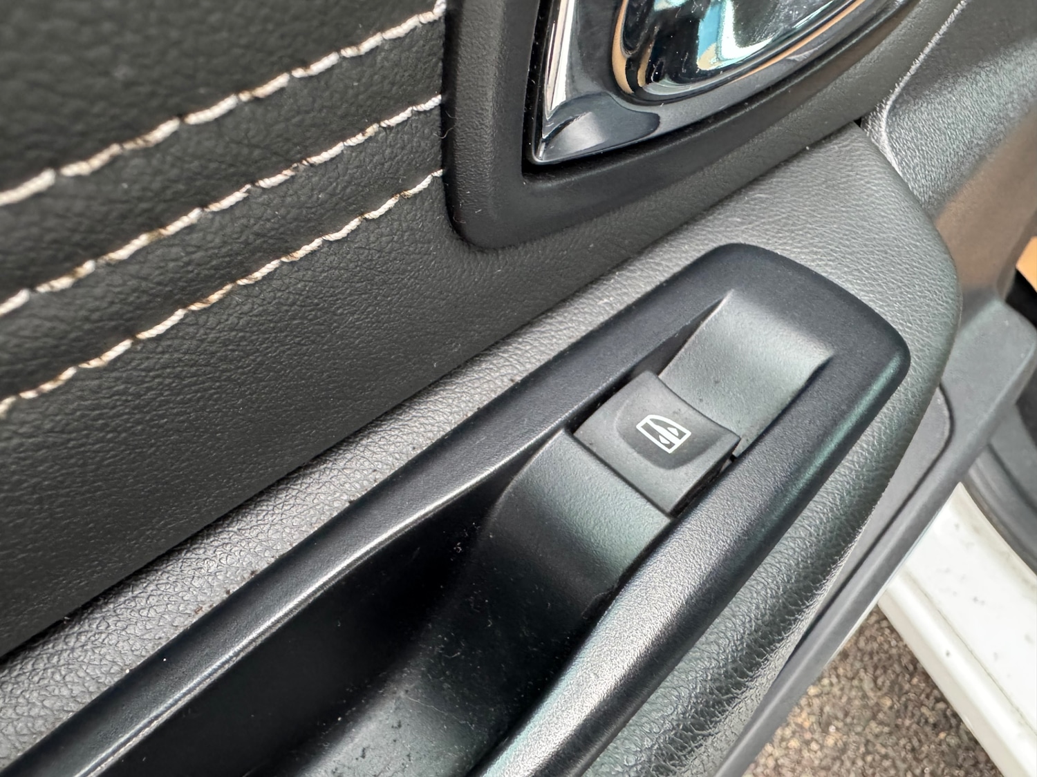 Used Renault Scenic 2011 for sale - 77053138: Photo 33