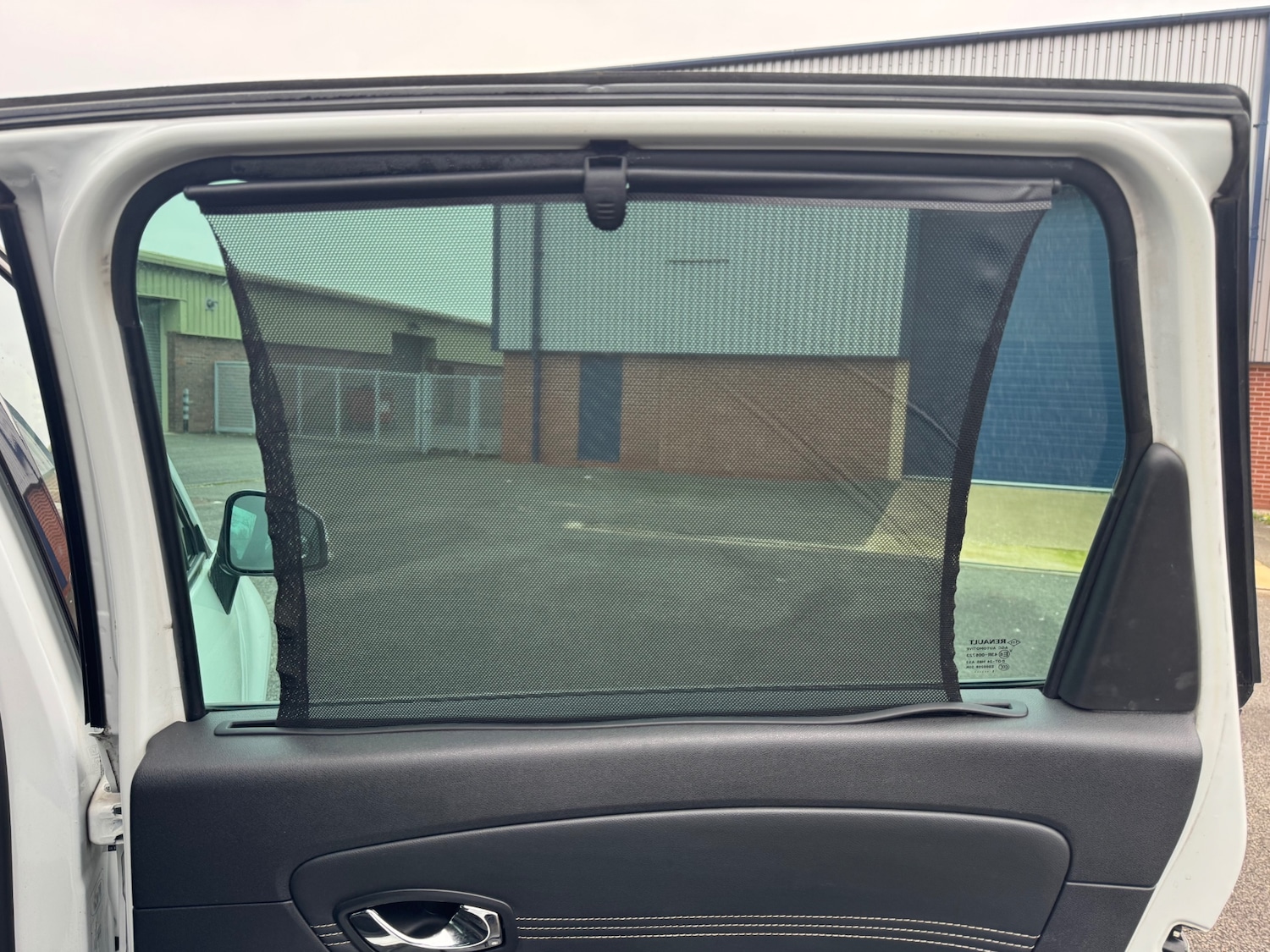 Used Renault Scenic 2011 for sale - 77053138: Photo 38