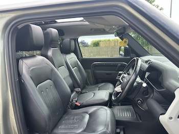 Used Land Rover Defender 90 2021 for sale - 78938194: Photo