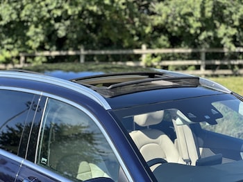 Used Mercedes-Benz GLC 2018 for sale - 79194088: Photo
