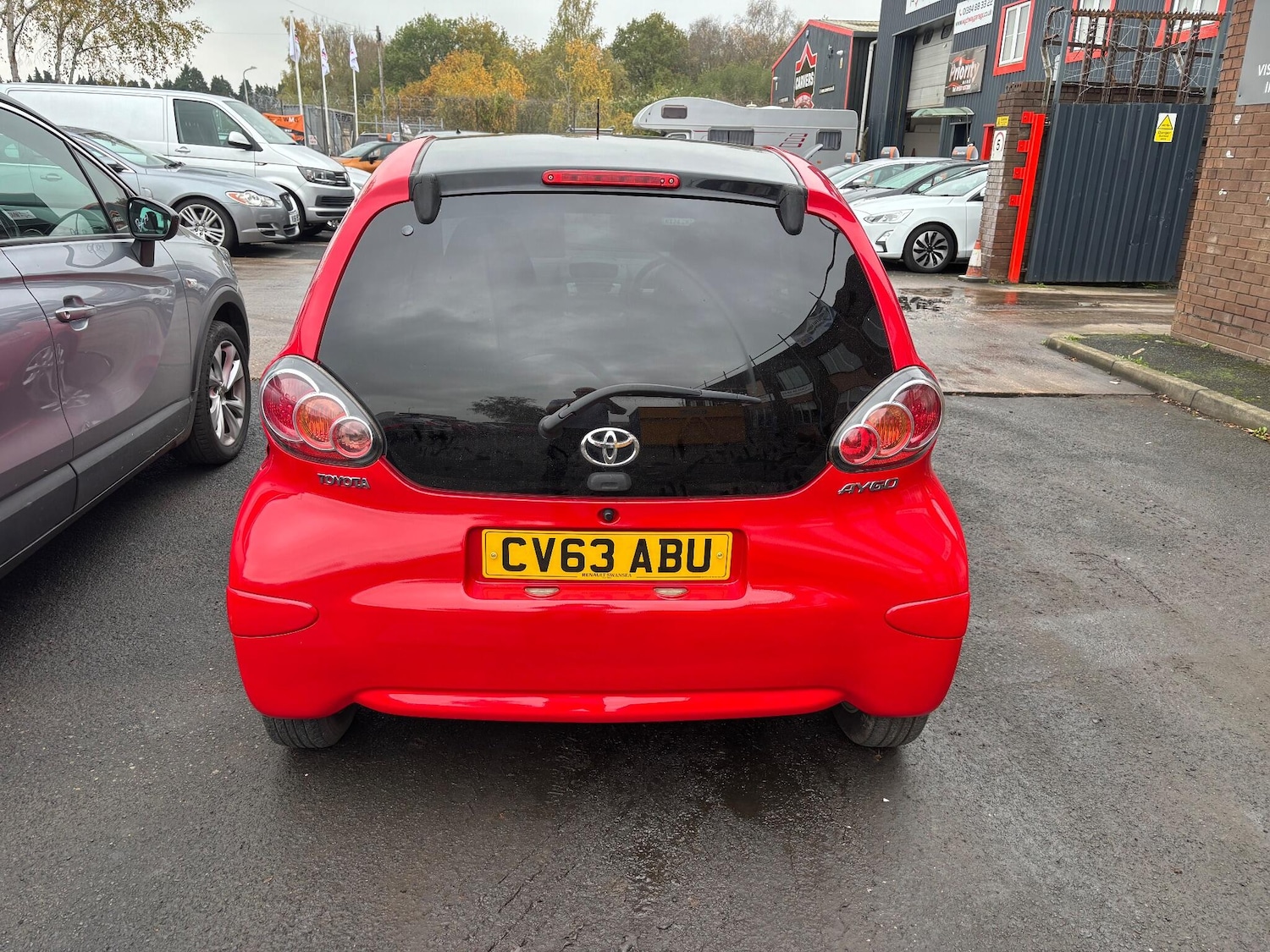 Used Toyota AYGO 2013 for sale - 76512332: Photo 5