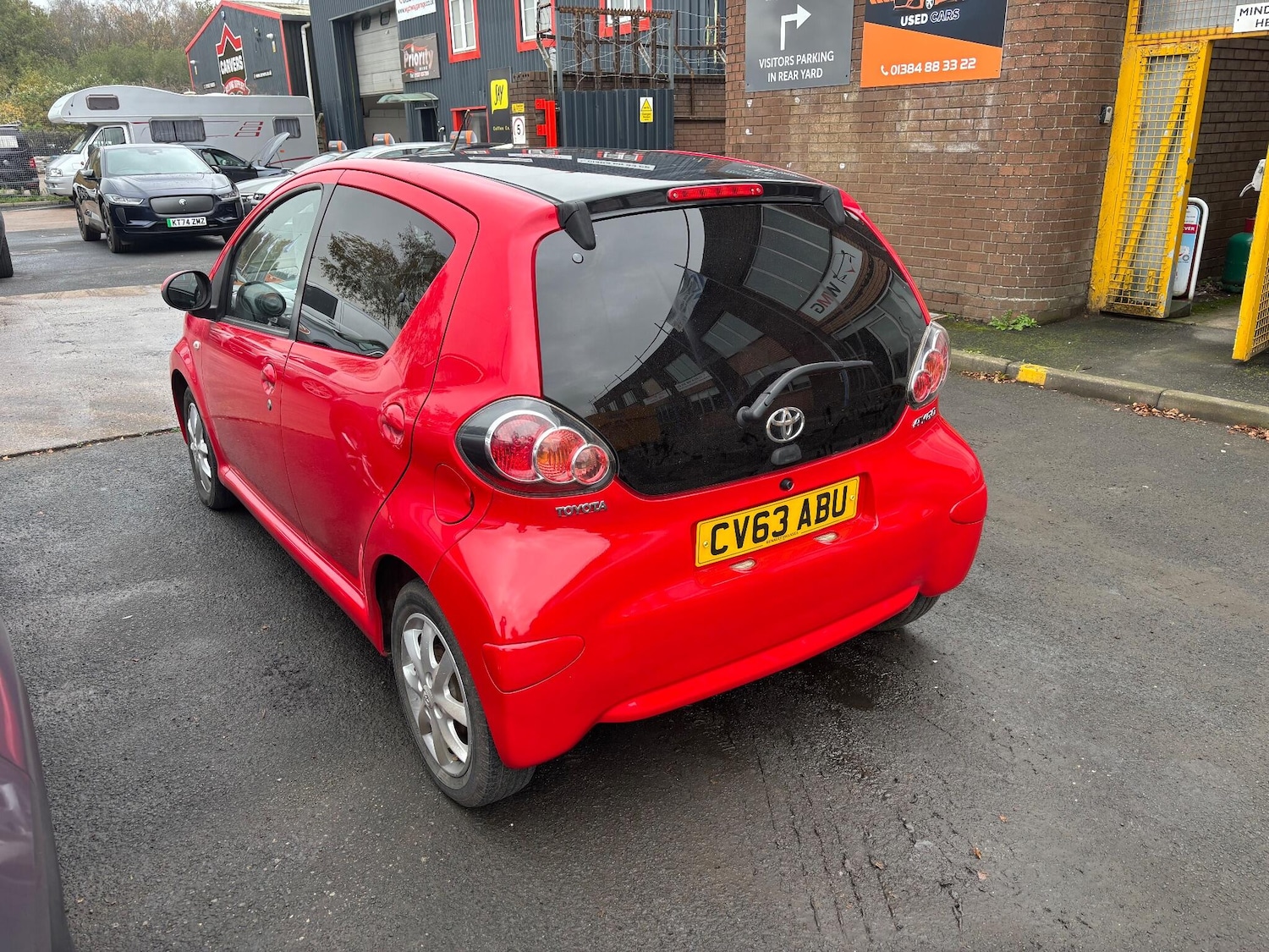 Used Toyota AYGO 2013 for sale - 76512332: Photo 6