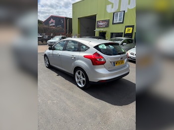 Used Ford Focus 2014 for sale - 75407068: Photo