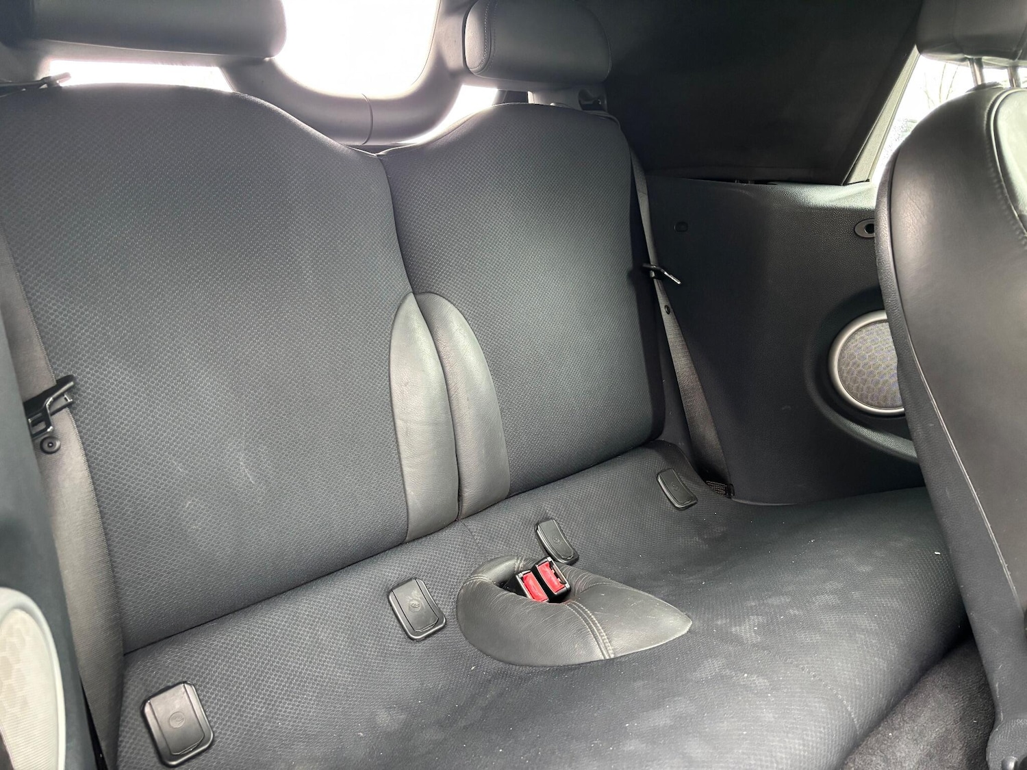 Used MINI Convertible 2008 for sale - 76423510: Photo 16