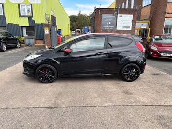Used Ford Fiesta 2015 for sale - 75407066: Photo