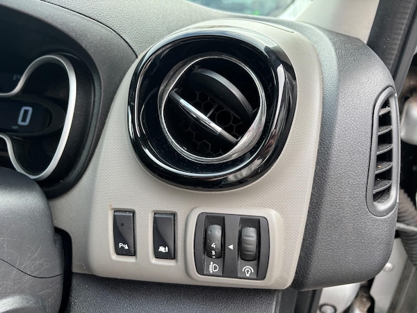 Used Renault Trafic 2015 for sale - 76213908: Photo 11
