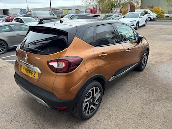 Used Renault Captur 2018 for sale - 76424444: Photo