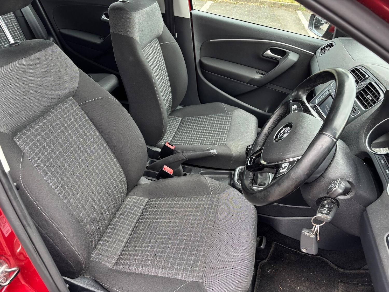 Used Volkswagen Polo 2015 for sale - 76371463: Photo 15