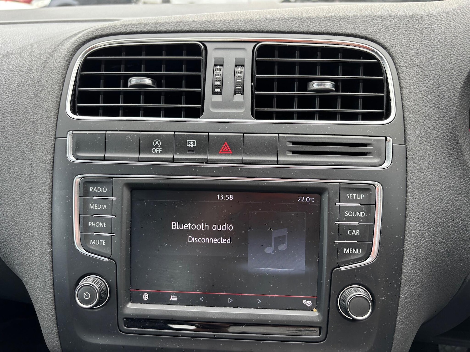 Used Volkswagen Polo 2015 for sale - 76371463: Photo 20