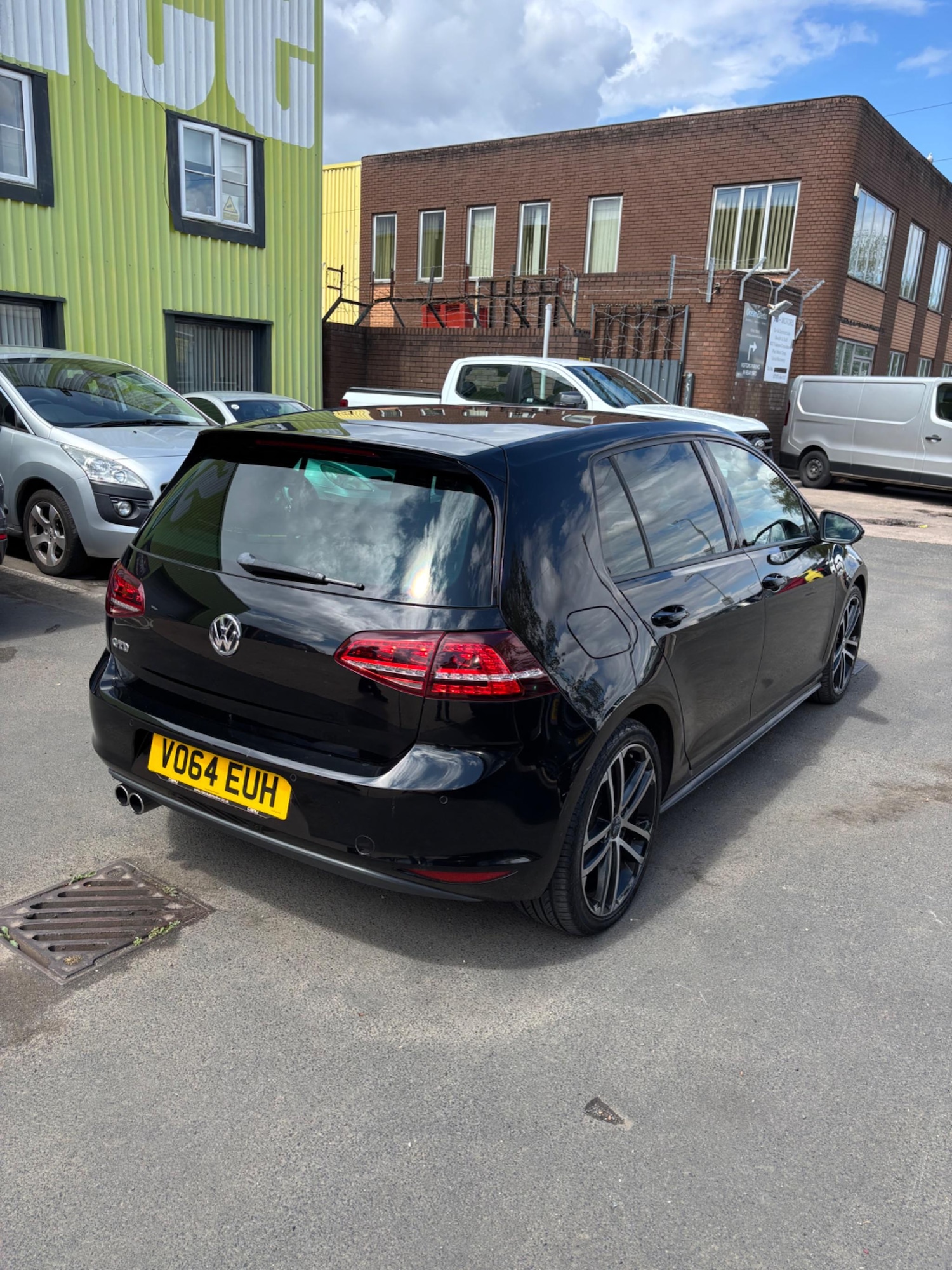 Used Volkswagen Golf 2014 for sale - 76349296: Photo 7