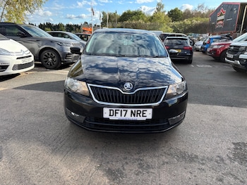 Used Skoda Rapid Spaceback 2017 for sale - 76060182: Photo