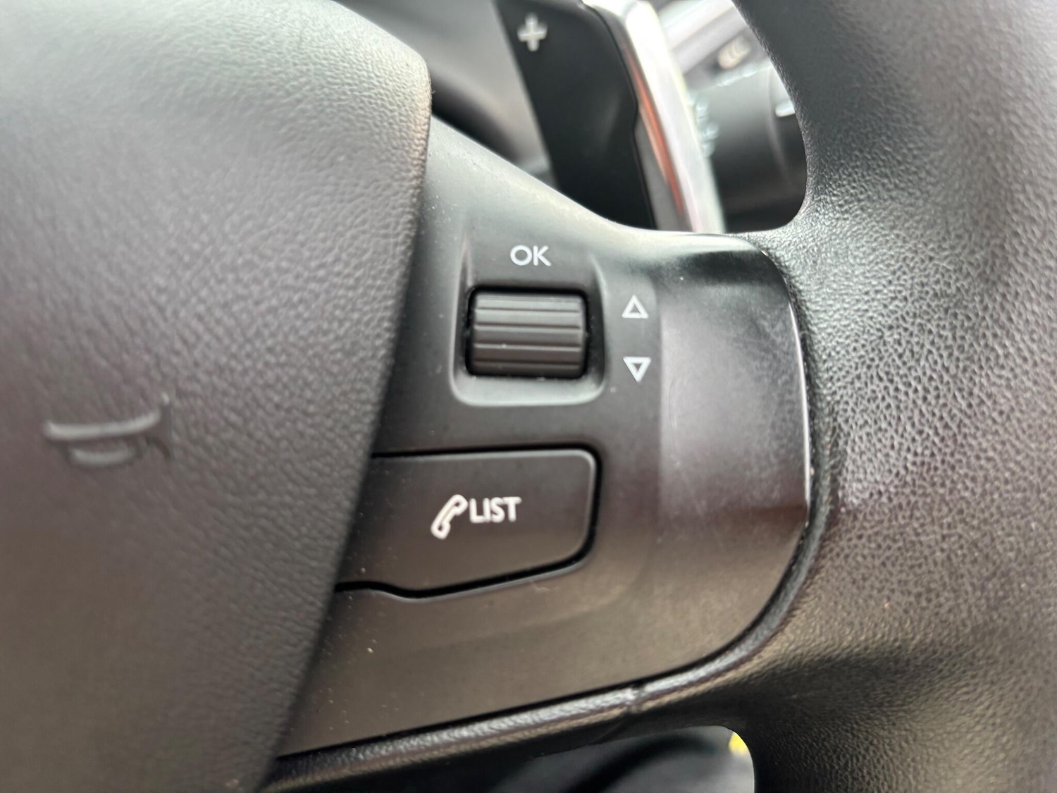 Used Peugeot 208 2012 for sale - 76499360: Photo 23