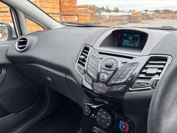 Used Ford Fiesta 2013 for sale - 75658375: Photo 29