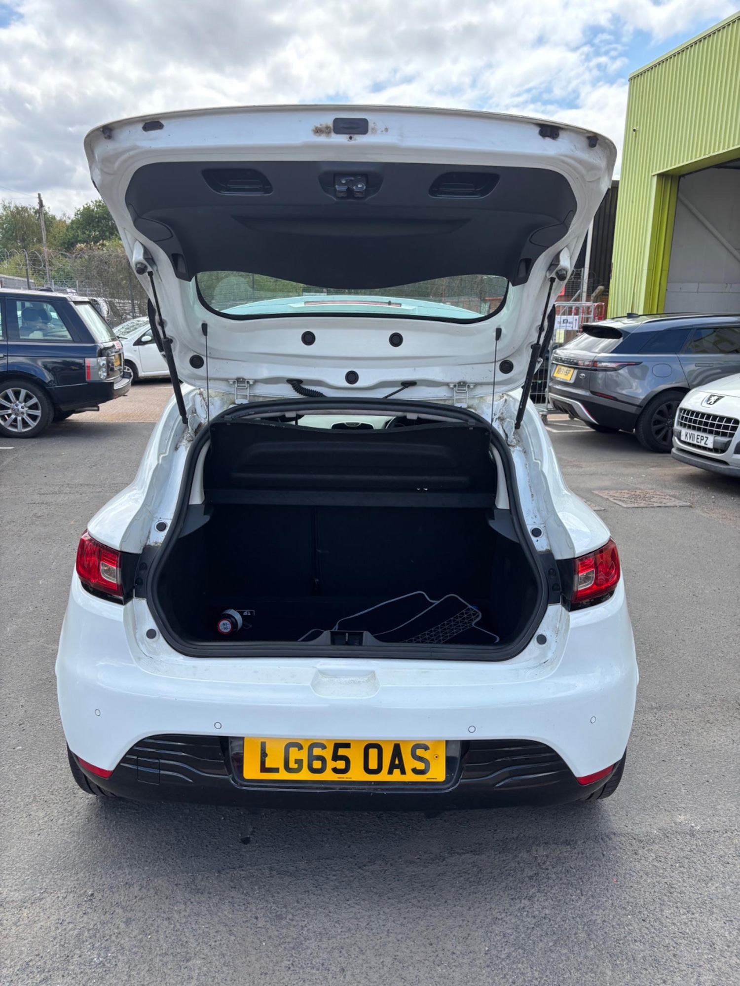 Vehicle 33