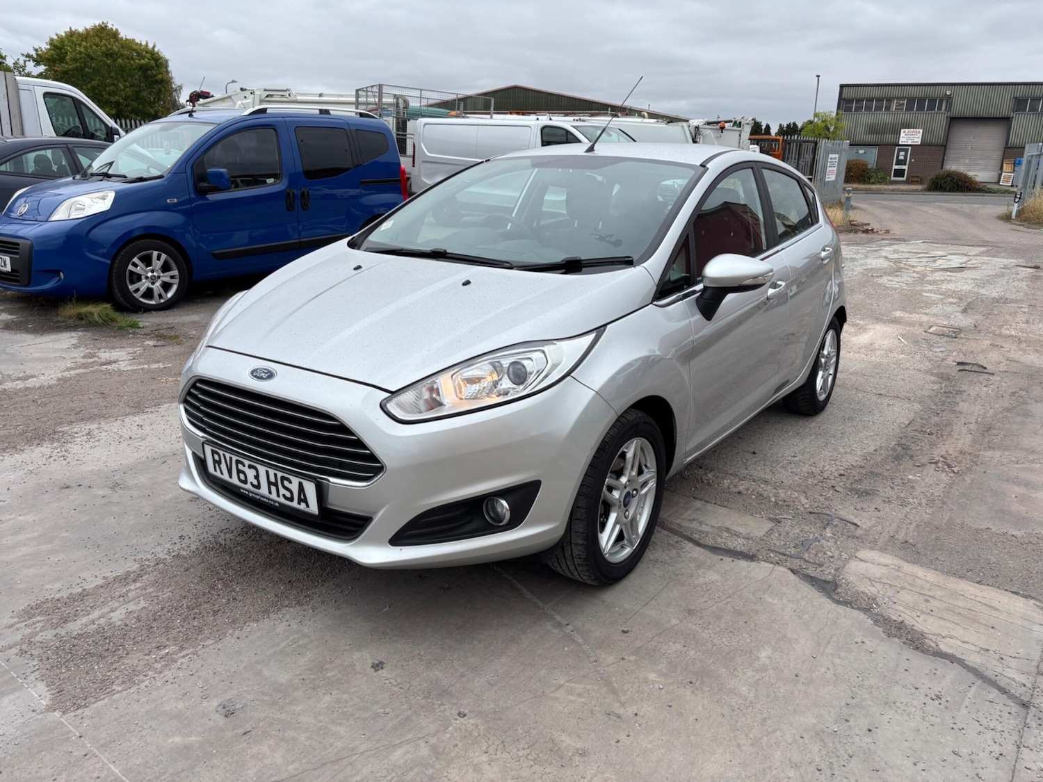 Used Ford Fiesta for sale - 76539182: Photo 3