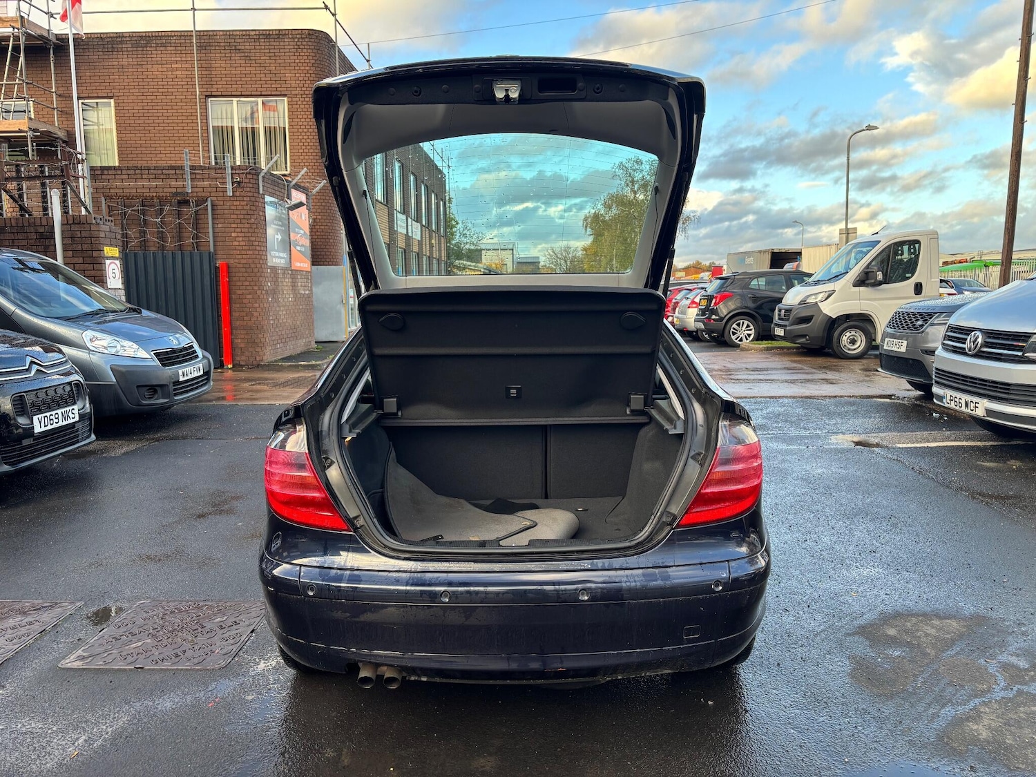 Used Mercedes-Benz C Class 2001 for sale - 76433191: Photo 8