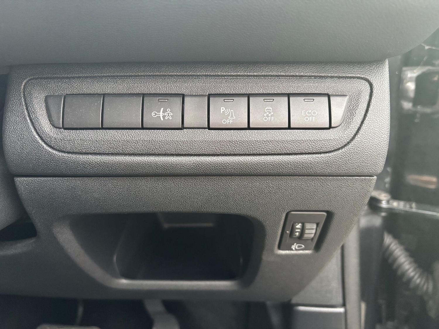 Used Peugeot 308 2014 for sale - 76485989: Photo 17