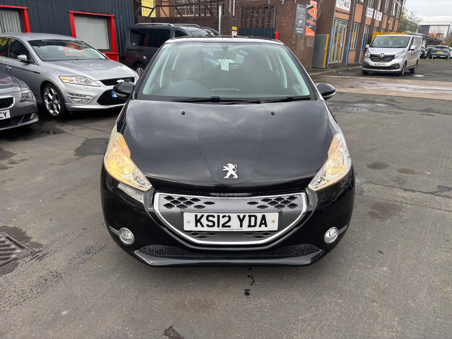 Used Peugeot 308 2014 for sale - 76485989: Photo 2
