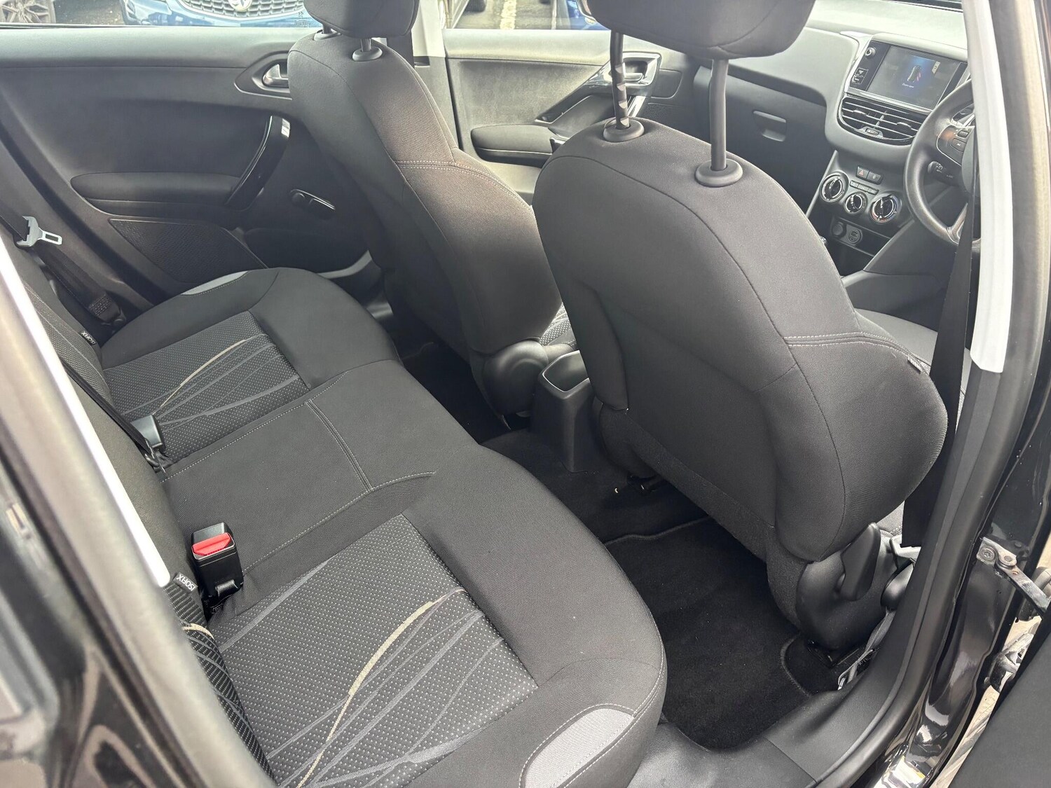 Used Peugeot 308 2014 for sale - 76485989: Photo 25