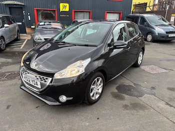 Used Peugeot 308 2014 for sale - 76485989: Photo