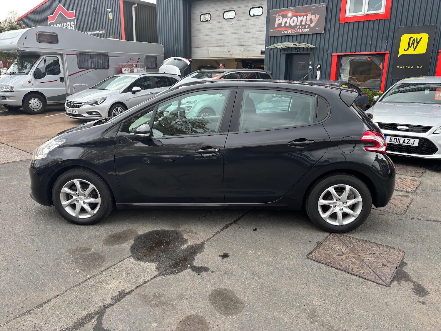 Used Peugeot 308 2014 for sale - 76485989: Photo 4