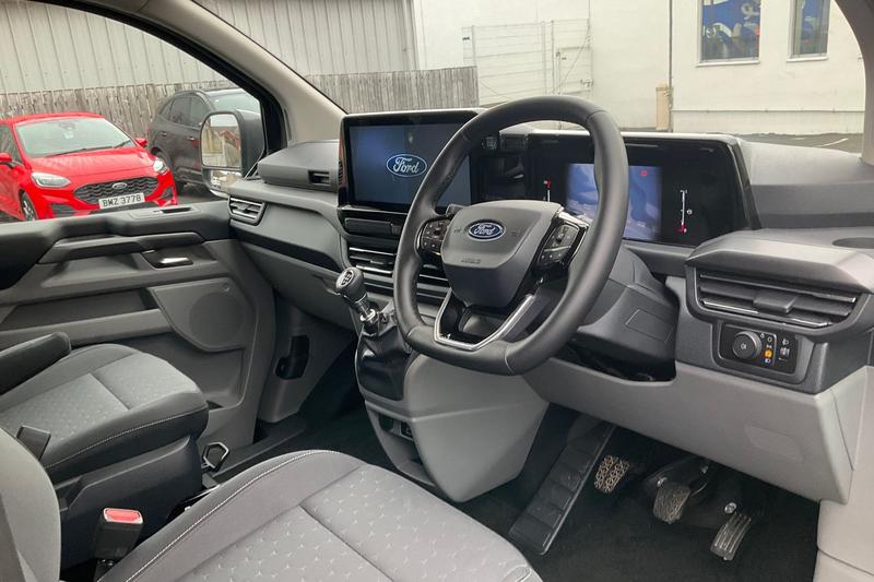 Used Ford Tourneo Custom 2024 for sale - 76557386: Photo 14