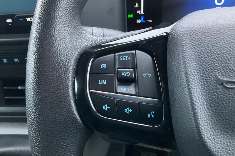 Used Ford Transit Custom 2024 for sale - 77462489: Photo 17