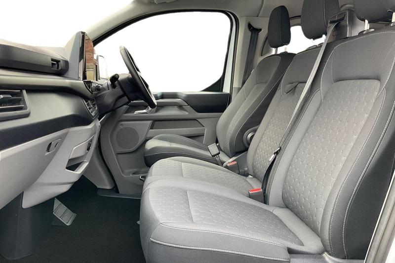 Used Ford Tourneo Custom 2024 for sale - 76819188: Photo 10