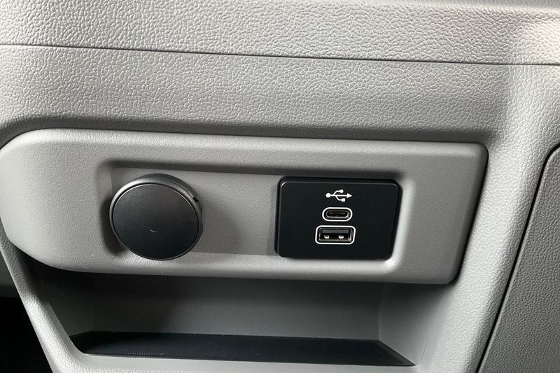 Used Ford Tourneo Custom 2024 for sale - 76819188: Photo 33