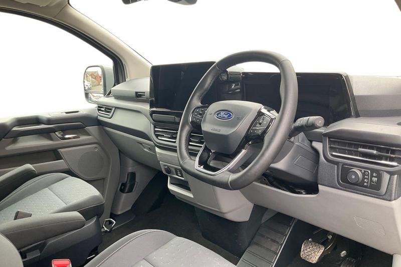 Used Ford Tourneo Custom 2025 for sale - 78206206: Photo 13