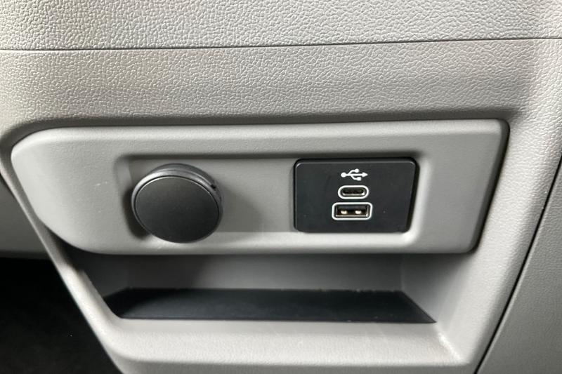 Used Ford Tourneo Custom 2025 for sale - 78206206: Photo 34