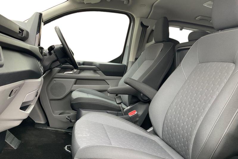 Used Ford Tourneo Custom 2025 for sale - 78206206: Photo 9