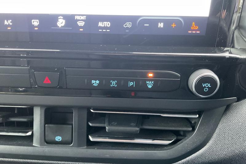 Used Ford Tourneo Custom 2024 for sale - 77427197: Photo 30