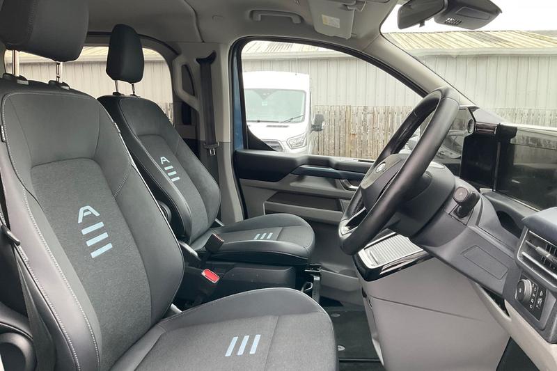 Used Ford Tourneo Custom 2025 for sale - 77878220: Photo 24