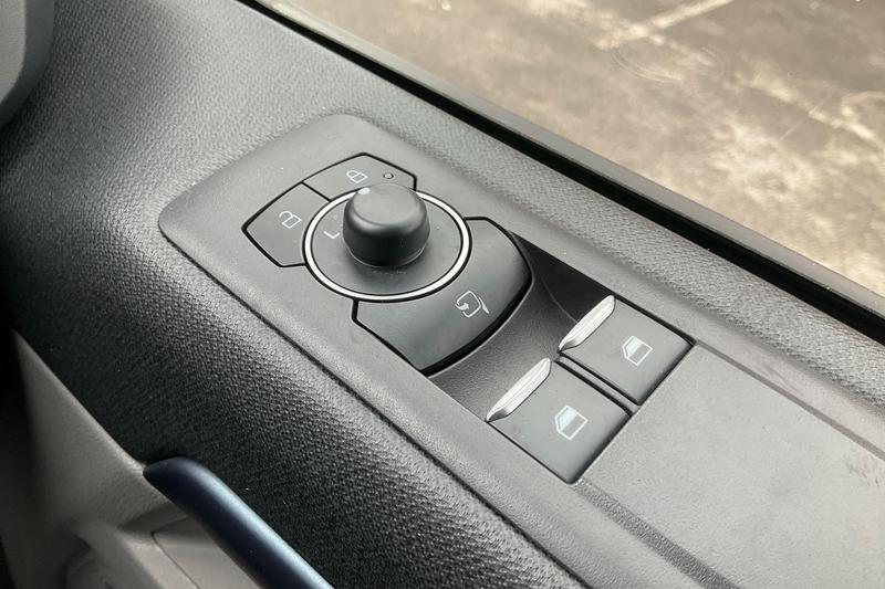 Used Ford Tourneo Custom 2025 for sale - 77878220: Photo 7