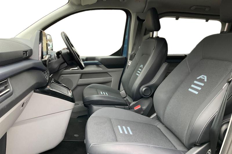 Used Ford Tourneo Custom 2025 for sale - 77878220: Photo 9