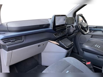 Used Ford Tourneo Custom 2025 for sale - 78753582: Photo