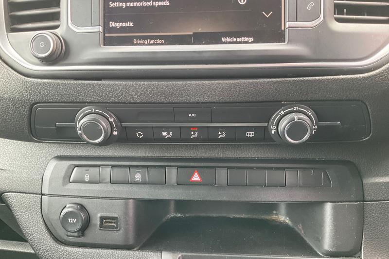 Used Vauxhall Vivaro Life 2023 for sale - 77994785: Photo 31