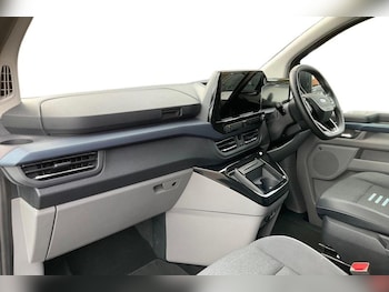 Used Ford Tourneo Custom 2025 for sale - 76190566: Photo