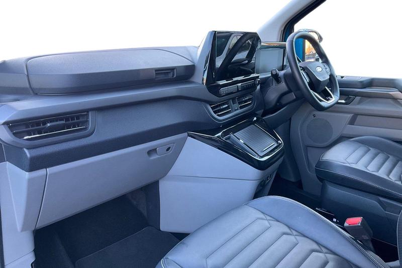 Used Ford Tourneo Custom 2024 for sale - 76998862: Photo 4
