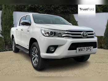 Used Toyota Hilux 2017 for sale - 75608058: Photo