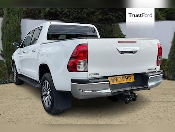 Used Toyota Hilux 2017 for sale - 75608058: Photo