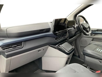 Used Ford Tourneo Custom 2025 for sale - 79585018: Photo