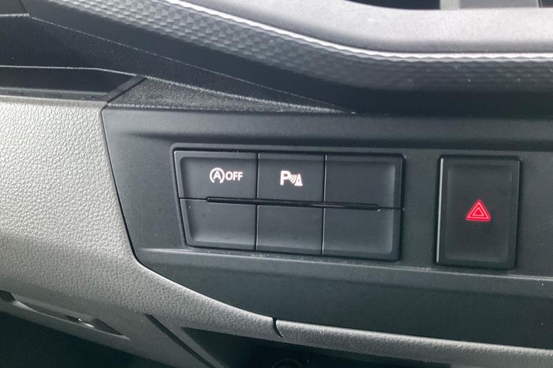 Used Volkswagen Transporter Shuttle 2020 for sale - 76998860: Photo 18