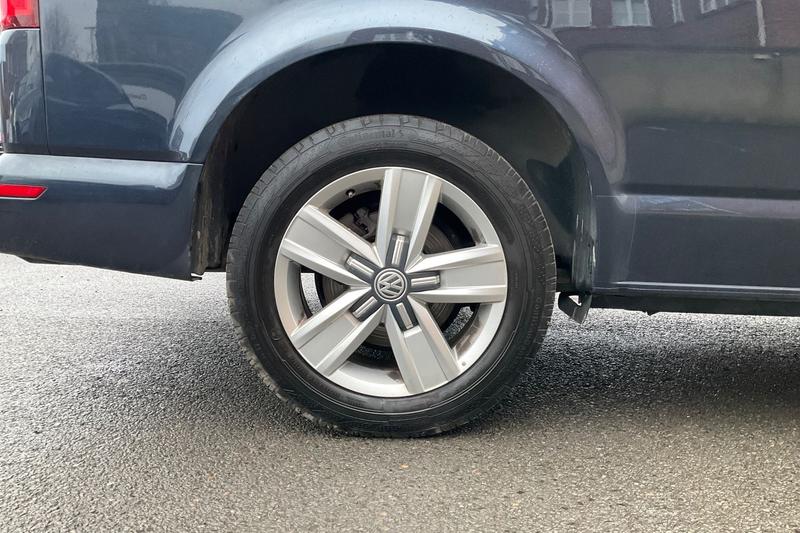 Used Volkswagen Transporter Shuttle 2020 for sale - 76998860: Photo 22